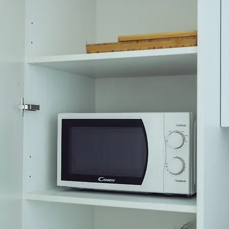 Modern 1 Bedroom ǀ Ac, Free Parking *
