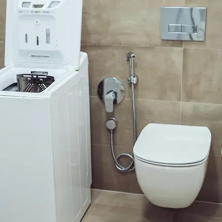 Modern 1 Bedroom ǀ Ac, Free Parking * Bratislava