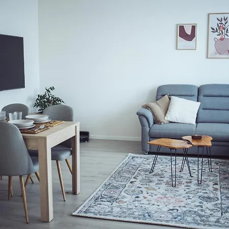 Modern 1 Bedroom ǀ Ac, Free Parking Apartment Bratislava