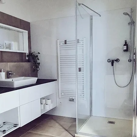 Apartment Modern ǀ Ac, Free Parking